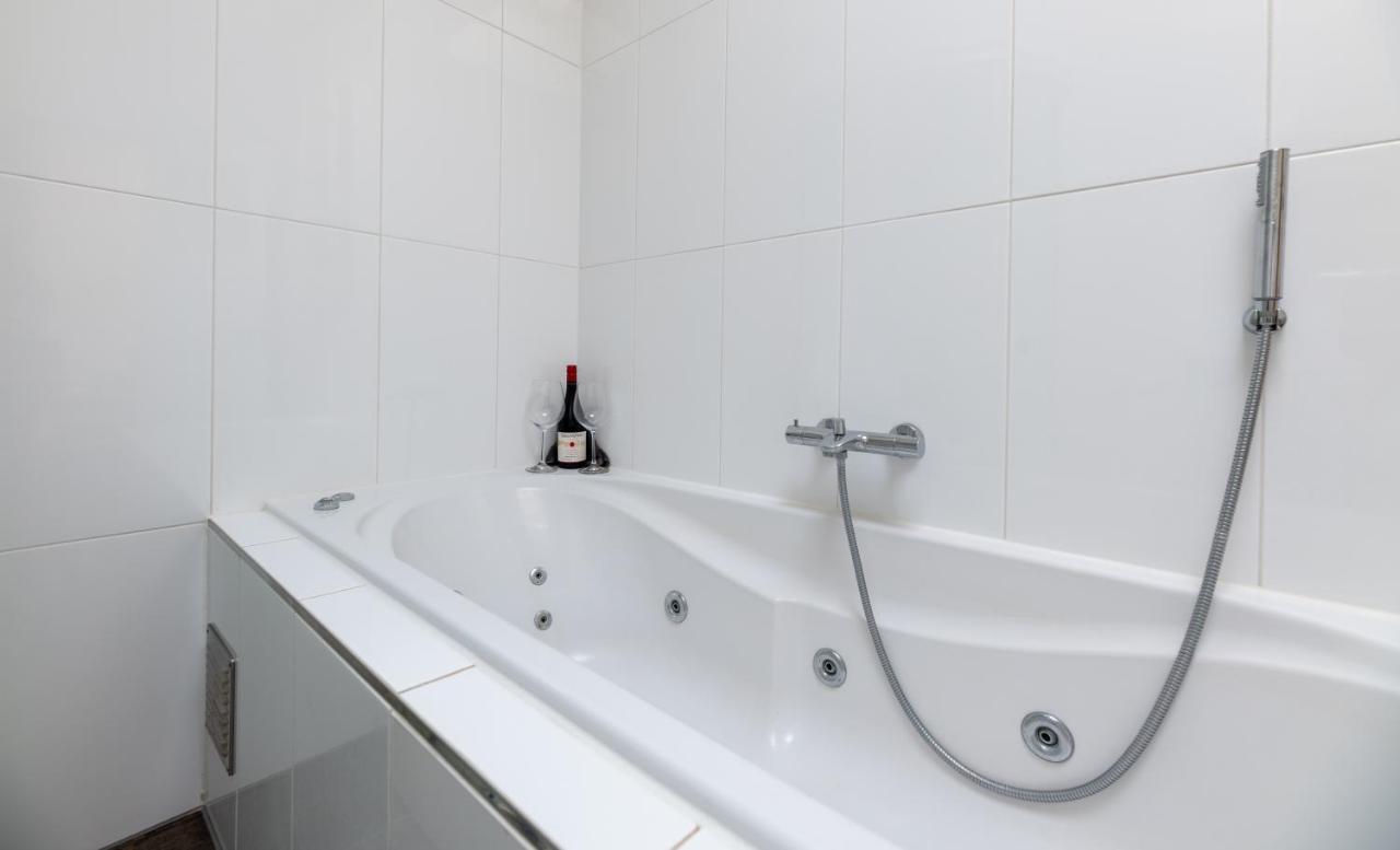 Sezane'S Lodges Amsterdam Ngoại thất bức ảnh